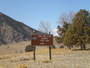 L&C Caverns Sign3